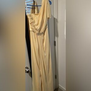 David’s bridal bridesmaid yellow dress size 2